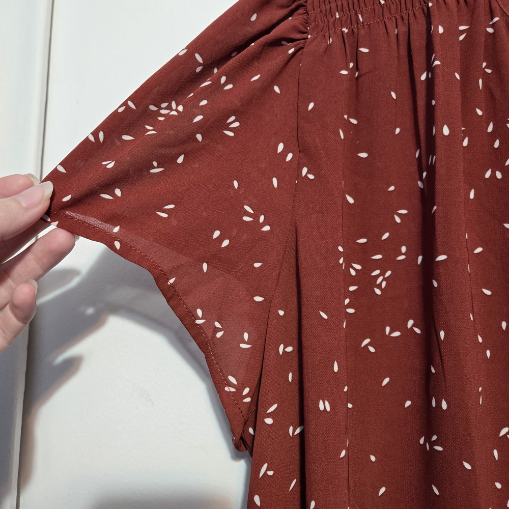 ❤️ Fun 2 Fun Rust Red Blouse with White Pattern - Picture 3 of 5